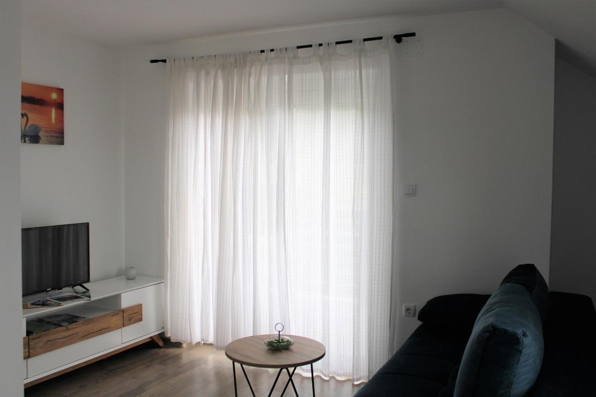 Apartman Swans Оточац Екстер'єр фото