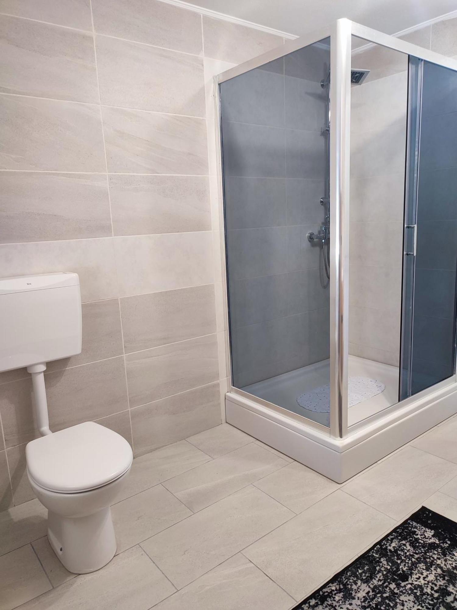 Apartman Swans Оточац Екстер'єр фото